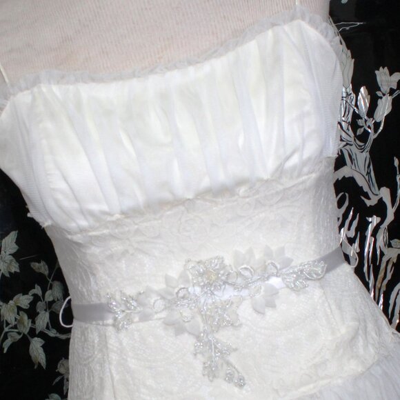 IVORY VINTAGE WEDDIND DRESS 18 - Picture 3 of 6